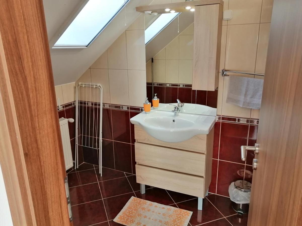 Csipkehaz Apartman Cserkeszőlő エクステリア 写真